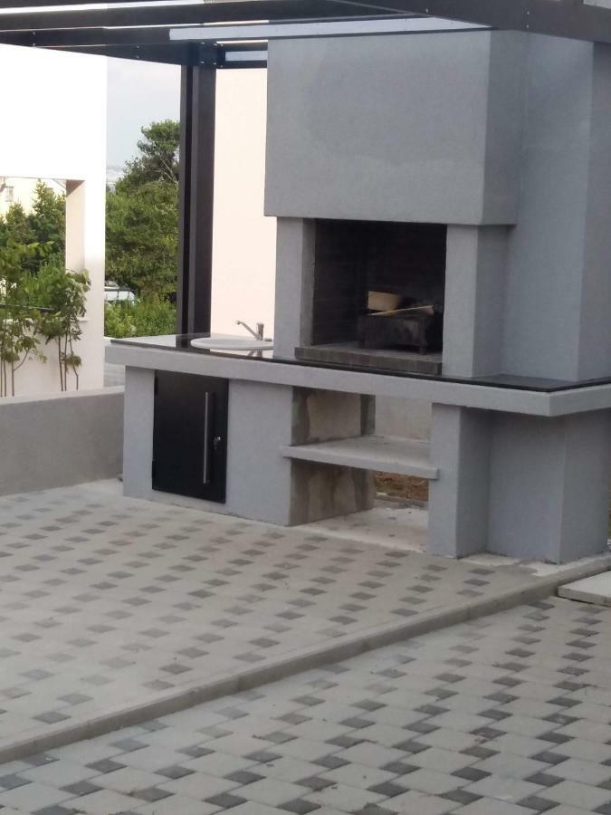 Apartments Sunrise Preko Exterior photo