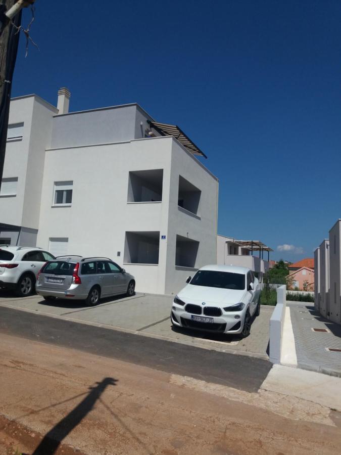 Apartments Sunrise Preko Exterior photo